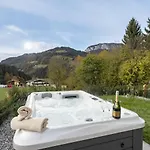 Bachgefluester *